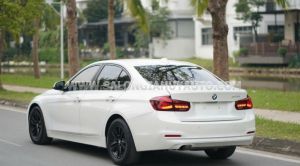 Xe BMW 3 Series 320i 2016