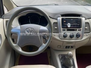 Xe Toyota Innova 2.0E 2015
