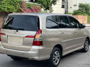 Xe Toyota Innova 2.0E 2015