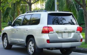 Xe Toyota Land Cruiser 5.7 V8 2014
