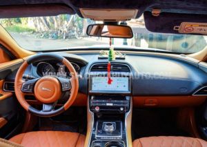 Xe Jaguar XE 2.0 T 2015