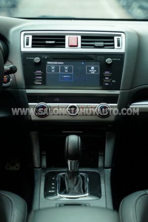 Xe Subaru Outback 2.5i 2015
